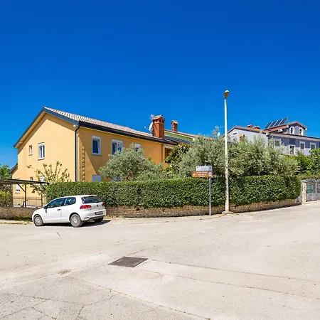 Nenad - Amazing Sea View ! Only 500 Meters From The ! Apartment *